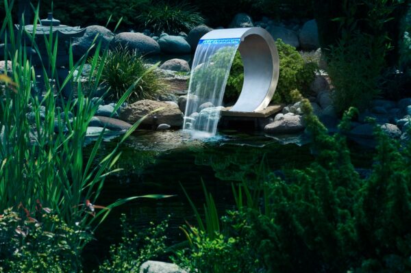 Wasserfall Mamba mit LED