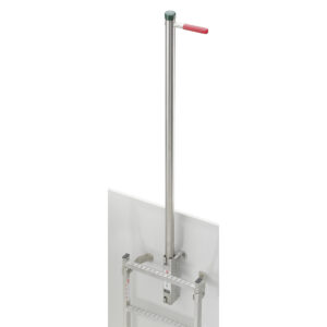 Hailo Professional Einstiegshilfe mit quadratischer Führungshülse 44x44 mm Stahl feuerverzinkt 1.0037