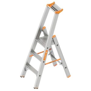 Layher Stufenstehleiter einseitig begehbar TOPIC mit 3 breiten Stufen; Aluminiumleiter klappbar mit Podest, Länge 1.40 m